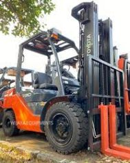rental forklift